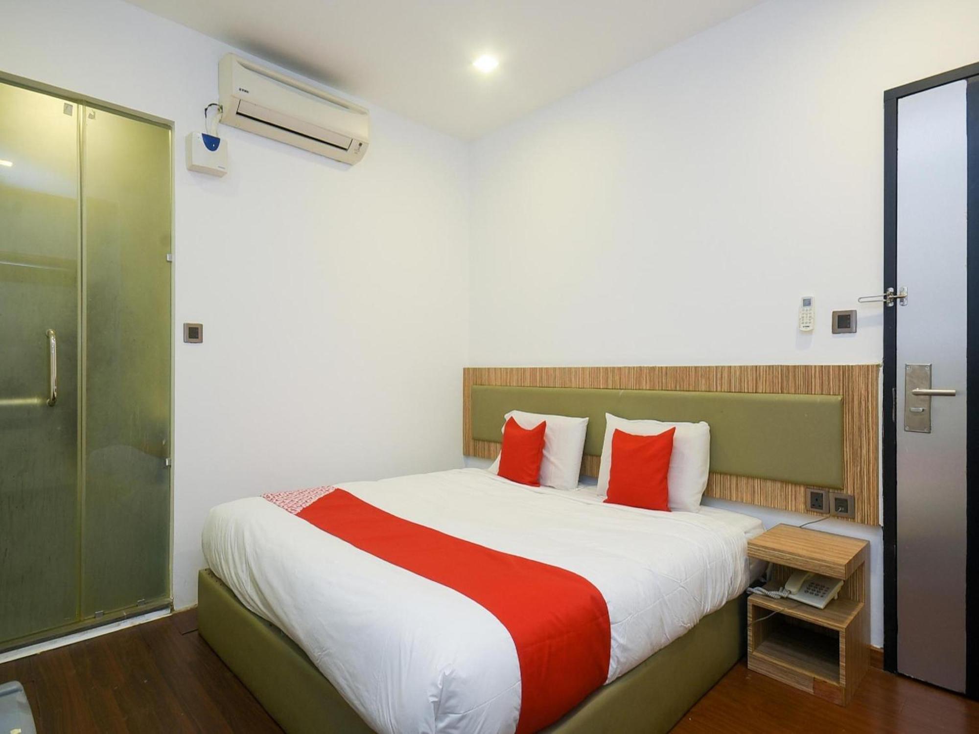 Super Oyo 976 Dragon Inn Miri Exterior foto